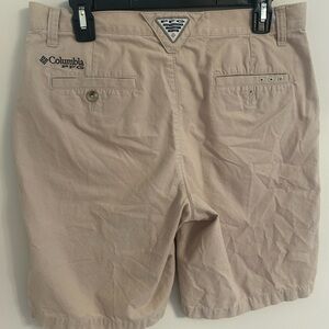 Columbia PFG Men’s Shorts Khaki 30w 10L‎